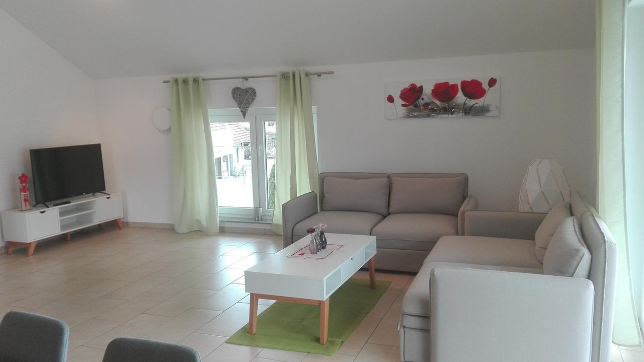 FDH Ferienhaus Rosa מראה חיצוני תמונה